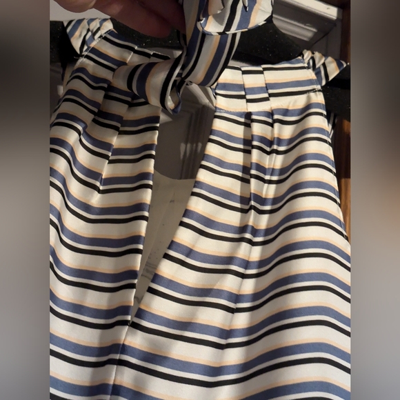 WHBM size small sleeveless blouse NWT - Picture 11 of 13